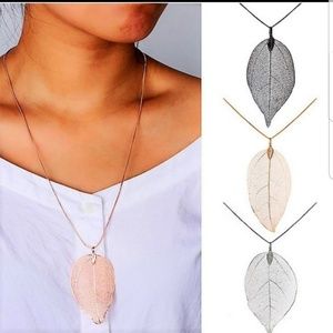 Long leaf Necklace